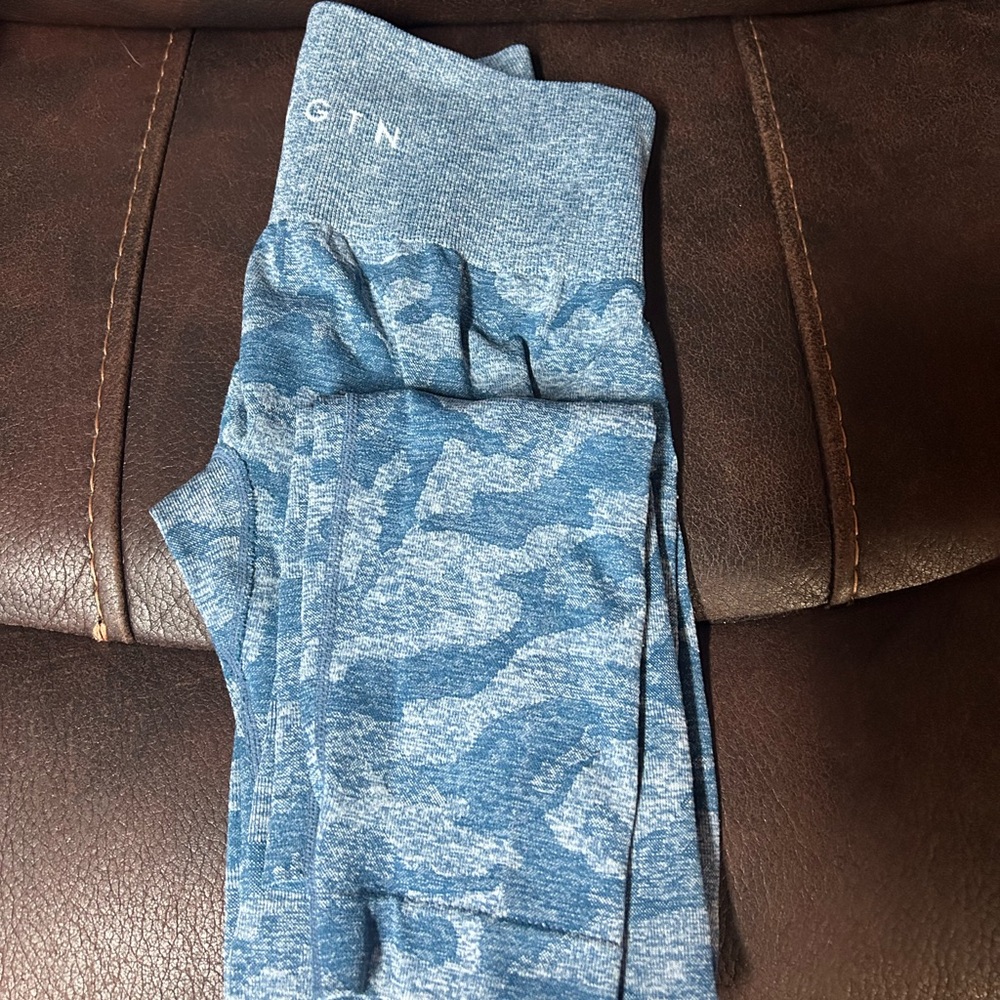 NVGTN BLUE CAMO LEGGINGS